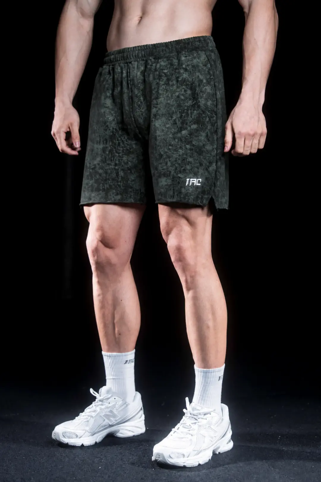 Marble-Cut Short