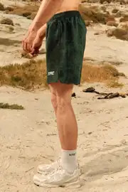 Marble-Cut Short 2